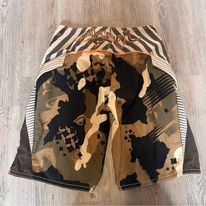 Quicksilver Y2K vintage board shorts camo and orange
